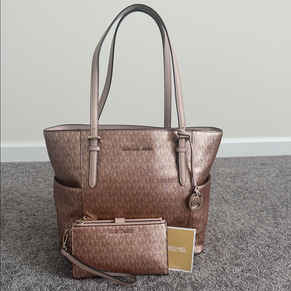 Michael Kors Jet Set Large Metallic Tote and Wallet Set